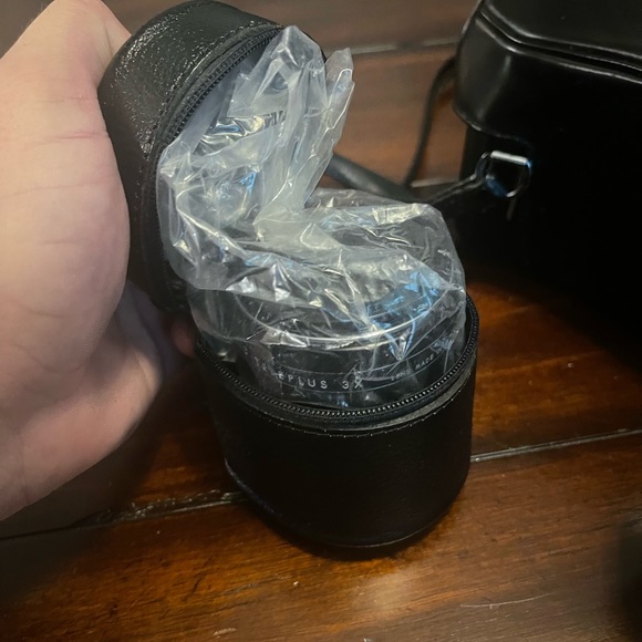 Full Set of Vintage antique Nikon Nikkormat SLR 35 MM Camera and leather bag - Picture 3 of 15